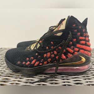 Men’s - Nike Lebron 17 Courage - Size 10